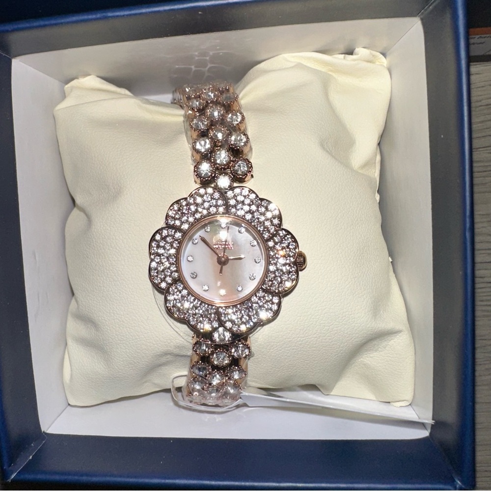 Montres Prestige X Invicta Women's Watch - 28mm, Rose Gold (MPW-0235) - Picture 4 of 10